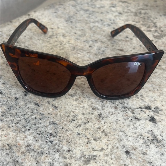Quay Australia Harper Tortoise Shell Women's Sunglasses - Picture 4 of 6